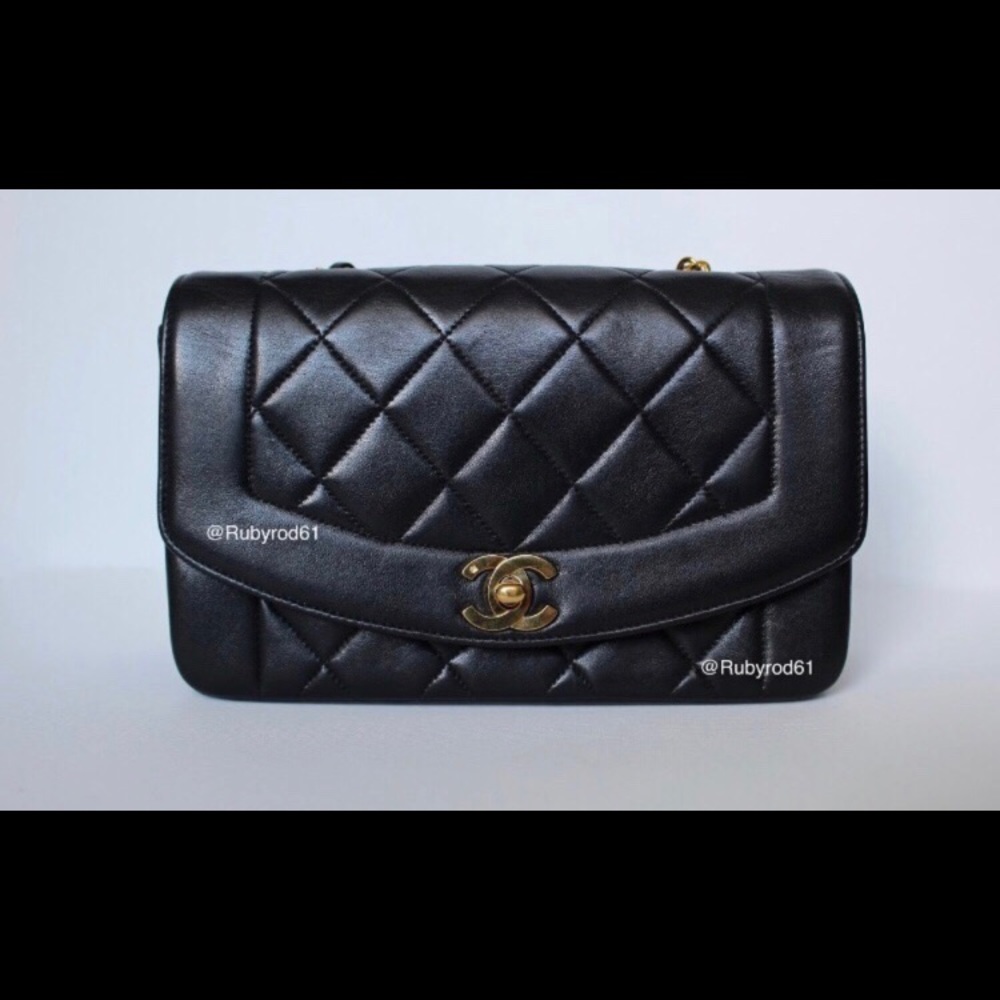 Vintage Chanel Diana bag